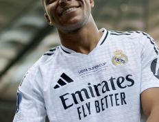 世俱杯参赛资格-欧洲联赛冠军角逐场面扣人心弦