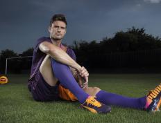 世俱杯2025-波兰强行终结威尔士，卡马文加统治全场，两场战役与一种胜利哲学