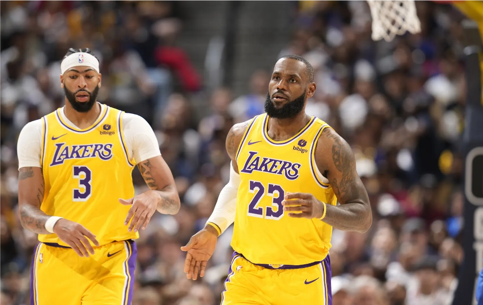 世俱杯参赛资格-湖人逆转国王，詹姆斯、浓眉及时零封比赛！