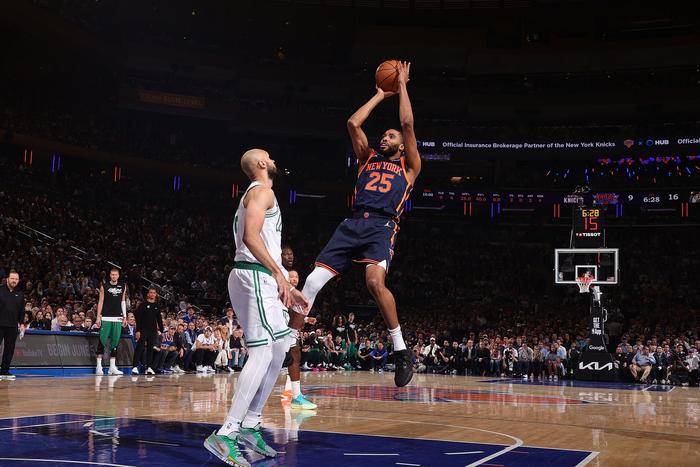 世俱杯决赛-热狗击败尼克斯，东部前六稳固的简单介绍