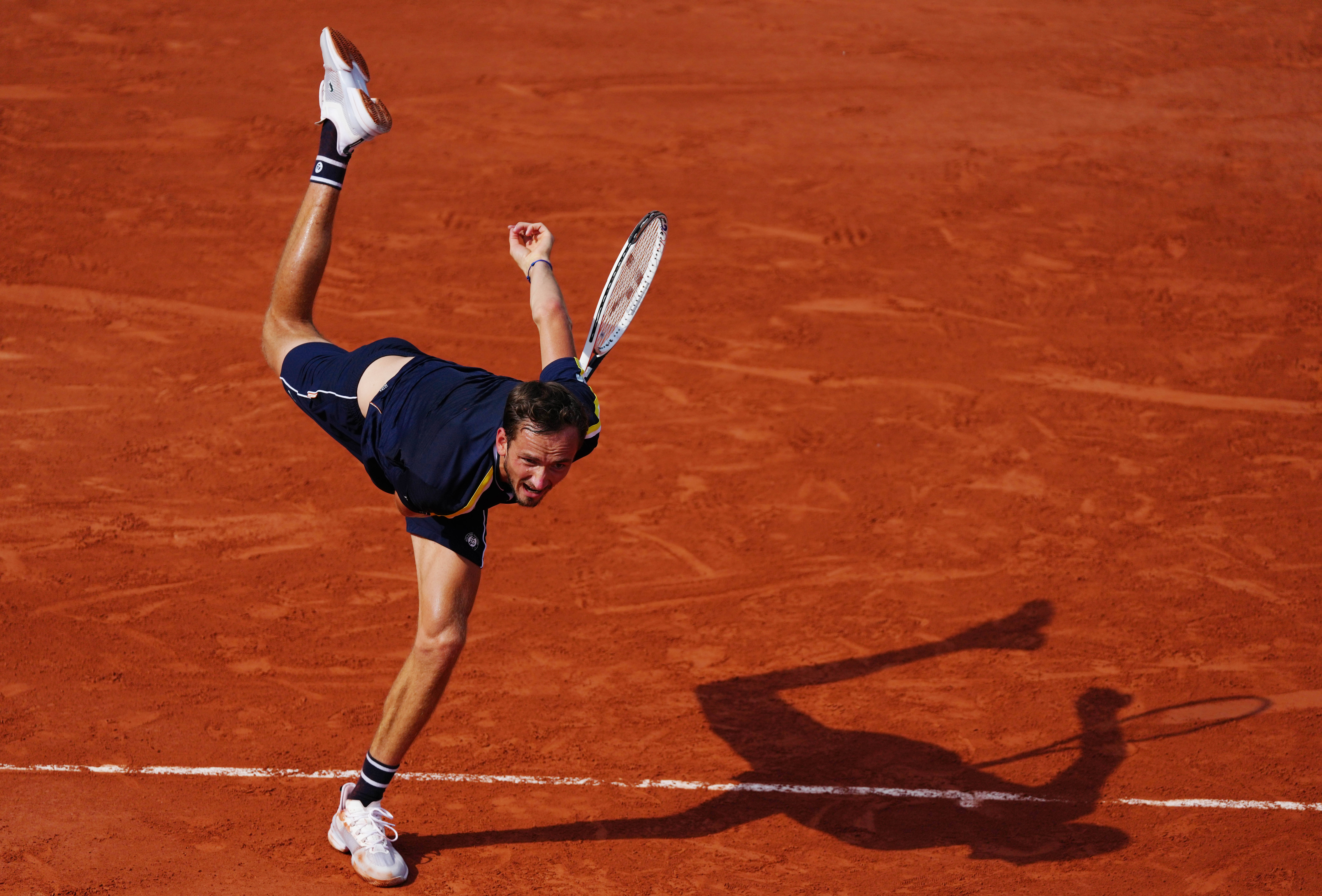 世俱杯决赛-欧洲网球队横扫意大利网球队，梅德韦杰夫关键制胜的简单介绍