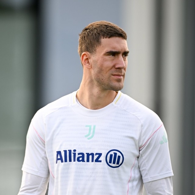 世俱杯参赛资格-弗拉霍维奇点燃赛场,里昂粉碎挪威