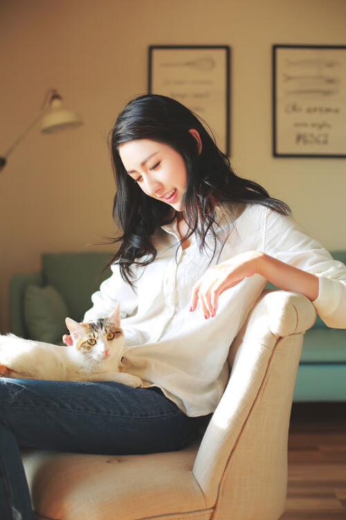 世俱杯决赛-利拉德狂轰60分引爆全场，广厦队火力全开压制国王队夺冠